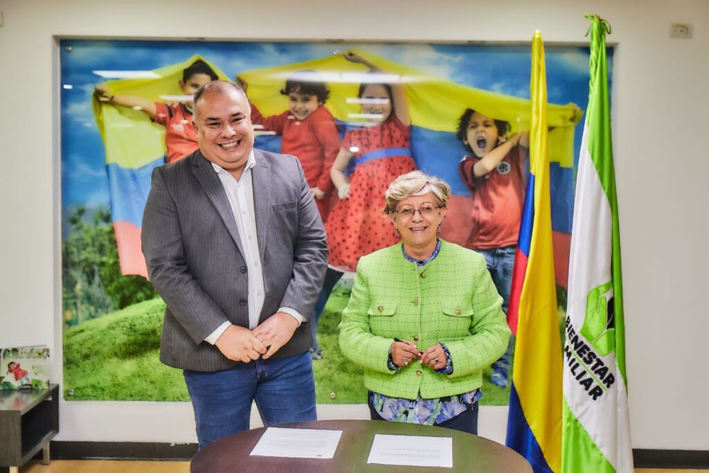 Directora General del ICBF posesiona a José Antonio Parrado como Secretario General