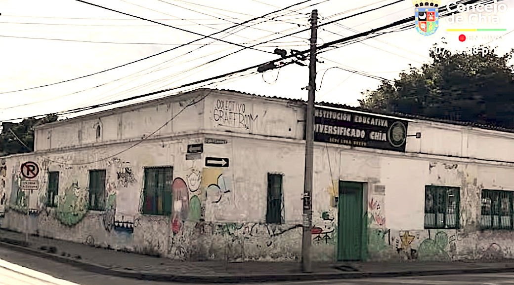 La riqueza de Chía contrasta con colegios abandonados y controles políticos que no transforman realidades
